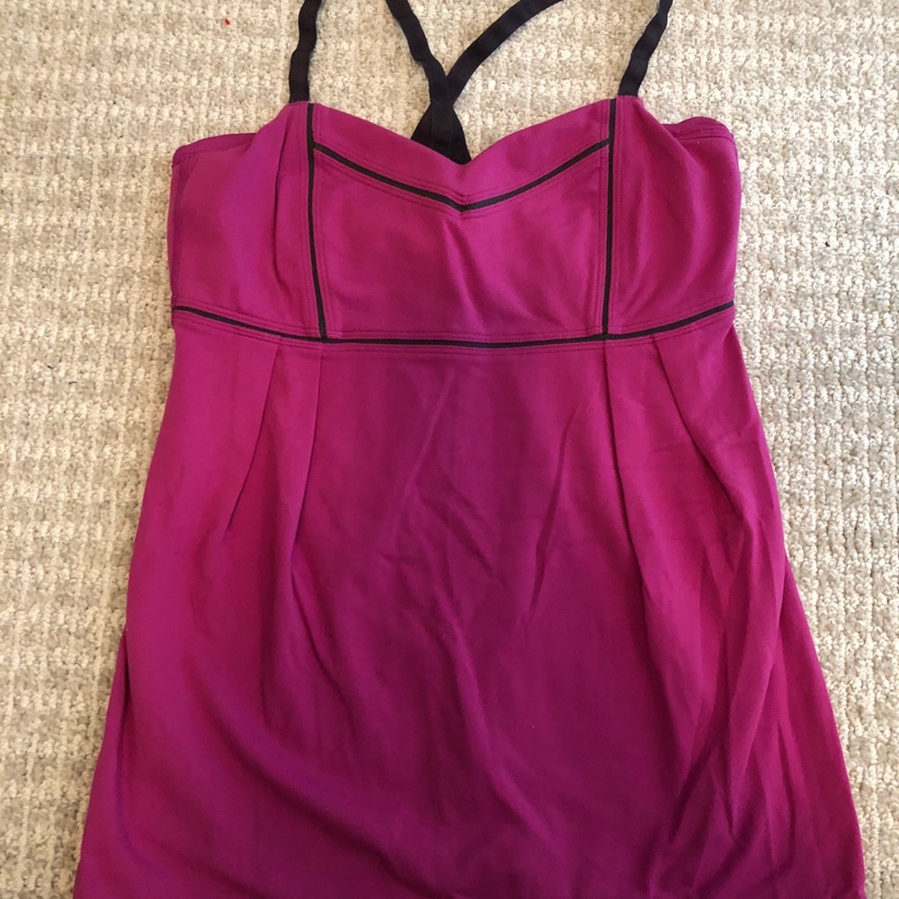 Lululemon exercise top. A line fit. Built in bra.